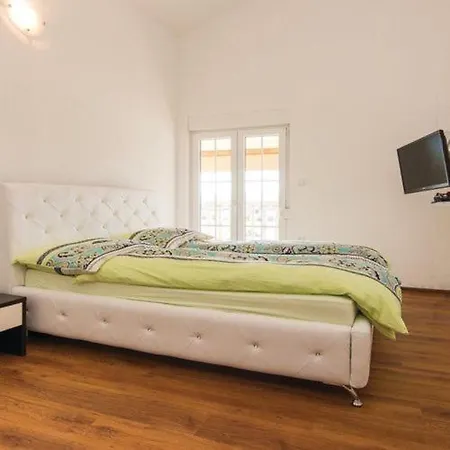 Apartamento Laura Mit Pool Stankovci (Zadar)